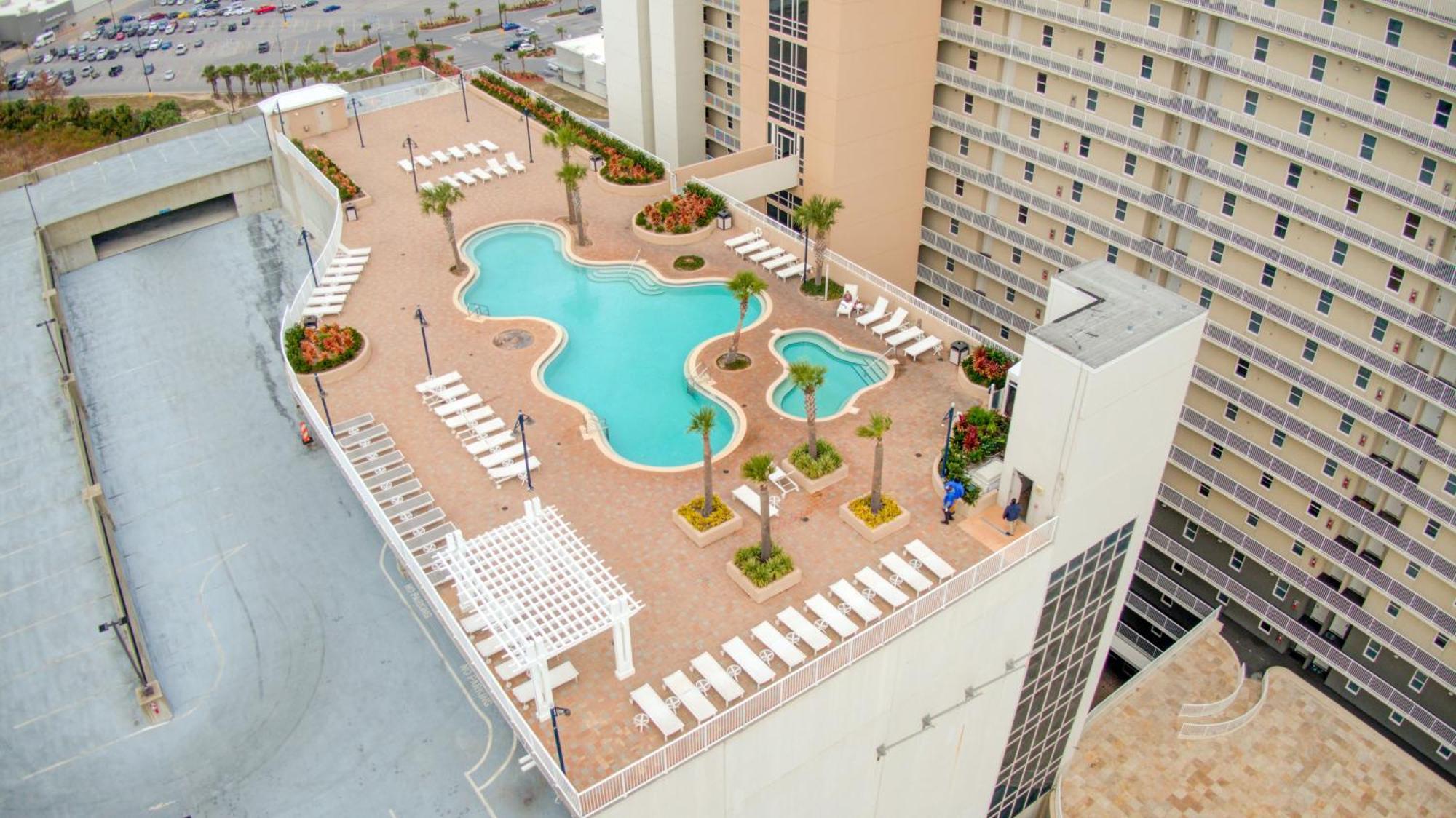 Laketown Wharf #1306 By Nautical