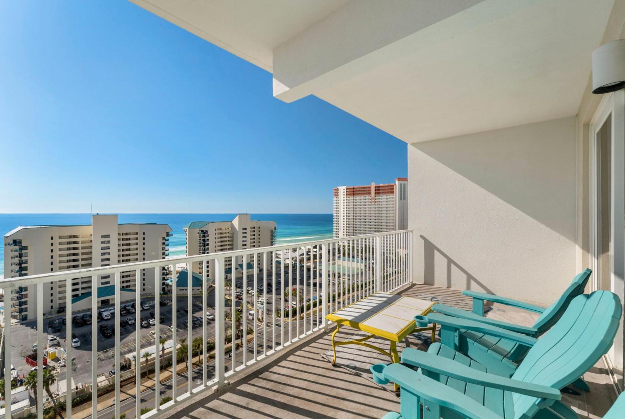 Laketown Wharf #1306 By Nautical